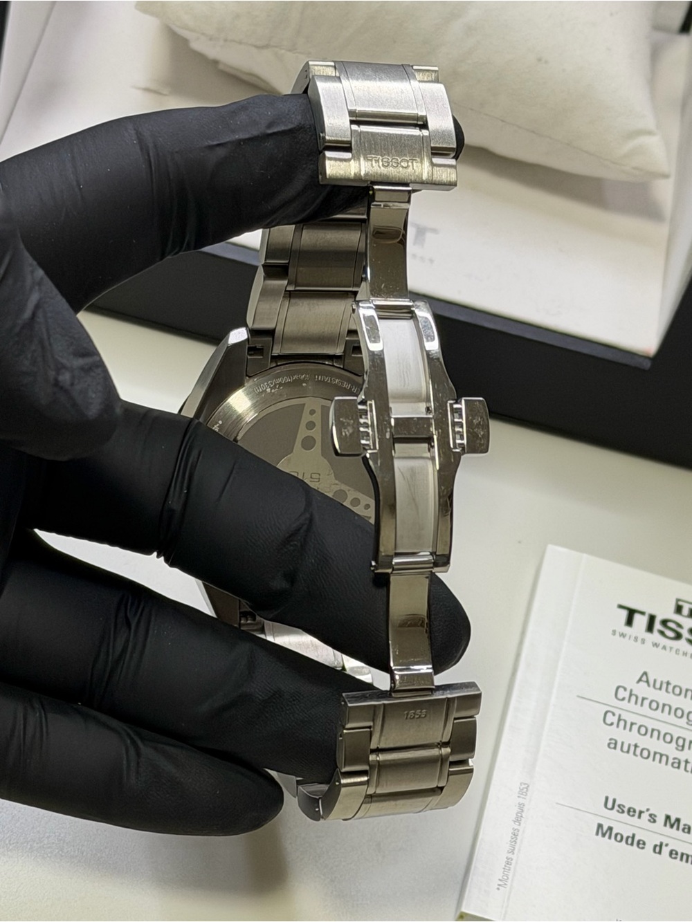 ((SOLD)) Tissot T-Sport PRS516 T100417A Chronograph Date White Dial 42mm Watch - Picture 12 of 15